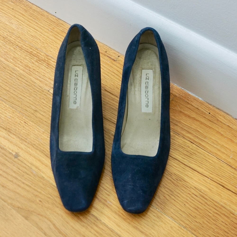 💜 VINTAGE LIZ CLAIBORNE Navy Suede Heels (6.5M) - Picture 3 of 9